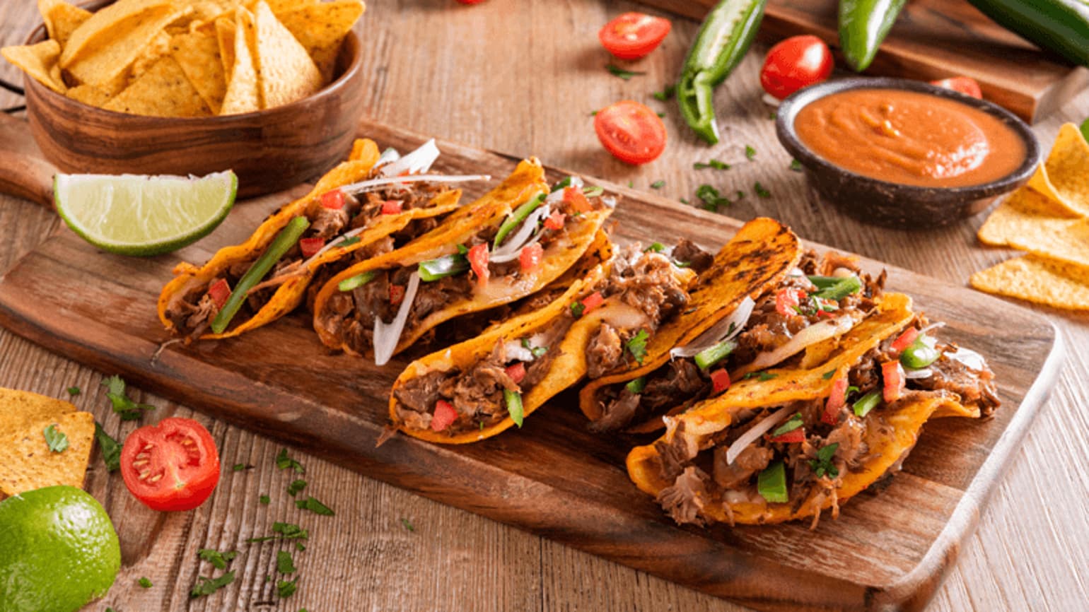 Meksikansk Birria Tacos med biffkjøtt
